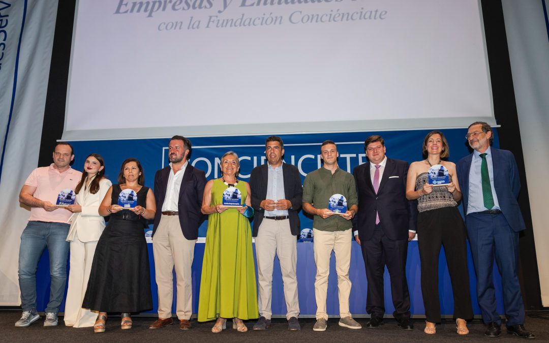 Gala del voluntariado Fundación Concienciate - Carlos Mazón - Palbo Ruz - Eteria Consultores